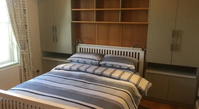 Коттедж с 3 комнатами Rugby Lodge