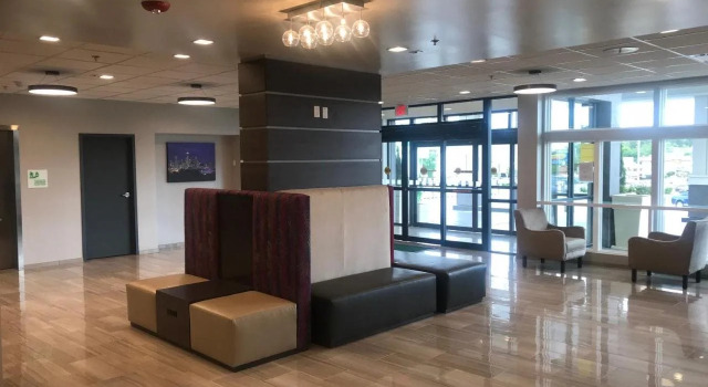 Holiday Inn Tacoma Mall, an IHG Hotel, Prenota Hotel Tacoma 