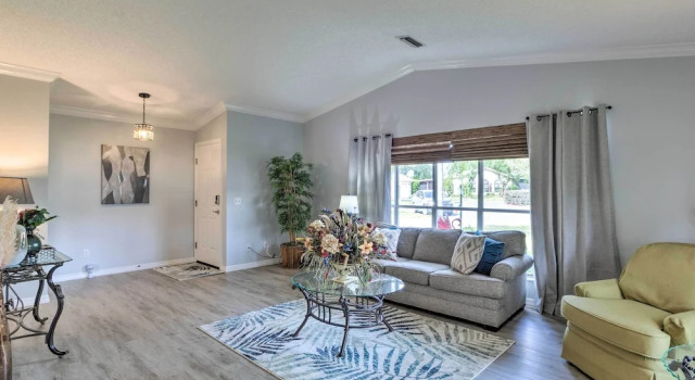 Inviting Lady Lake House In the Village!, Забронировать Дом для отпуска Те-Виллиджис штат Флорида