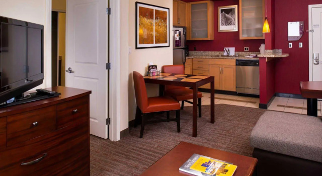 Residence Inn by Marriott Albuquerque Airport, Buchen Sie Hotel Hotels in New Mexico mit Parkplatz, Parkplätze