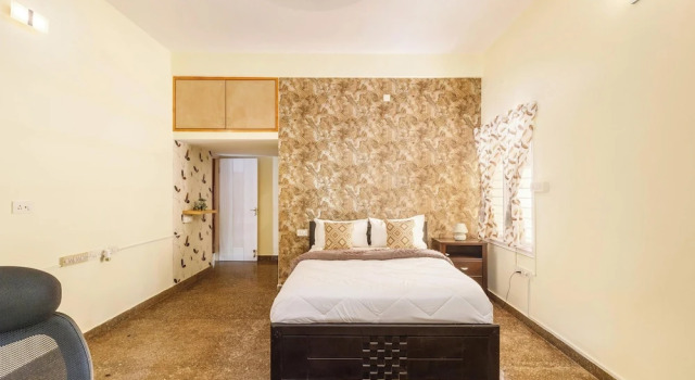 Cedar Wood Villa by RedOlive 3BHK Nr Indiranagar, Забронировать Вилла Отели штата Карнатаки 3 звезды, 3*