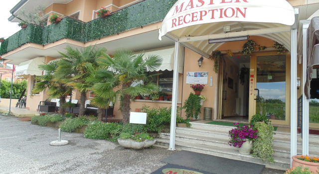 Master Camere ed Appartamenti