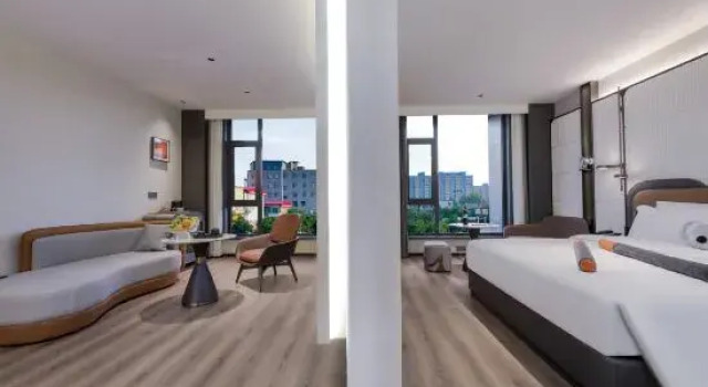 Люкс Deluxe DoALand LAB Hotel (Pingyao Ancient City Branch)