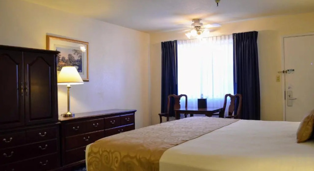 Номер Superior Sands Inn & Suites