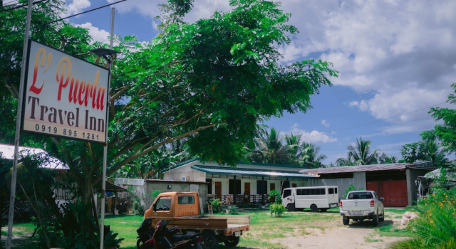 L'Puerta Travel Inn, Boek Hotel Hotels in Negros Occidental met parkeren, Parkeren