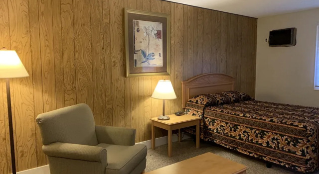 Номер Comfort Green View Motel and RV Park