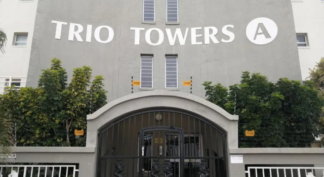 Trio Towers 26A, Забронировать Отель Отели Mossel с парковкой, Парковка