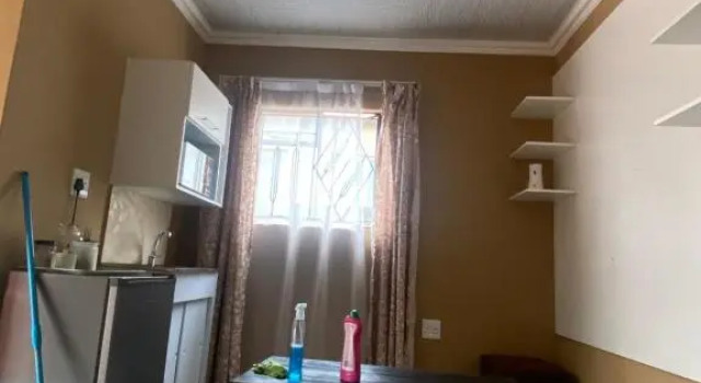 Cosmo city Ext 4 lodge, Boek Hotel Roodepoort Gauteng