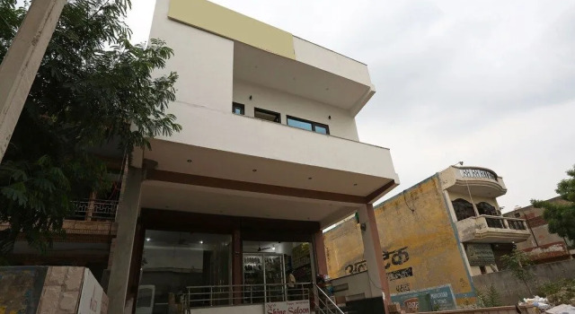OYO 15733 A-1 Residency, Забронировать Отель Фаридабад штат Харьяна