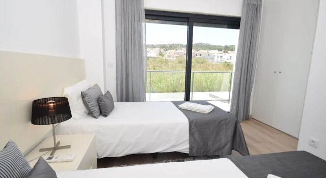 Gorgeous Villa in Salir do Porto With Private Swimming Pool, Rezerwuj Willa Wille w Centro Region, Willa