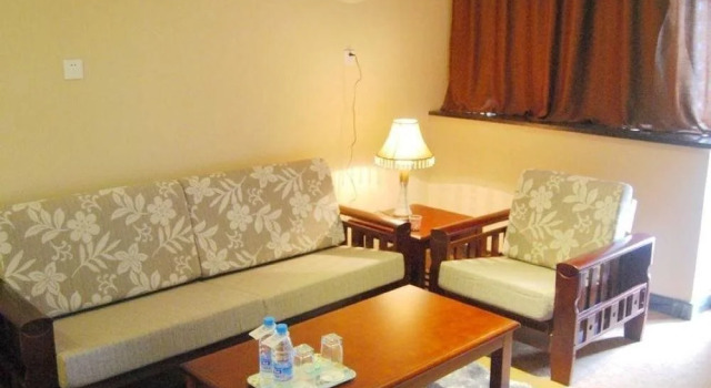 Guodu Holiday Hotel, Varaa Hotelli Hotellit Nantong pysäköinnillä, Pysäköinti