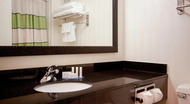 Четырёхместный номер Standard Fairfield Inn Forsyth Decatur