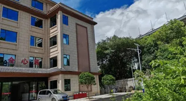 Hexinju (Kailinan Railway Station Kaili University), Prenota Hotel Hotel a Qiandongnan con parcheggio, Parcheggio
