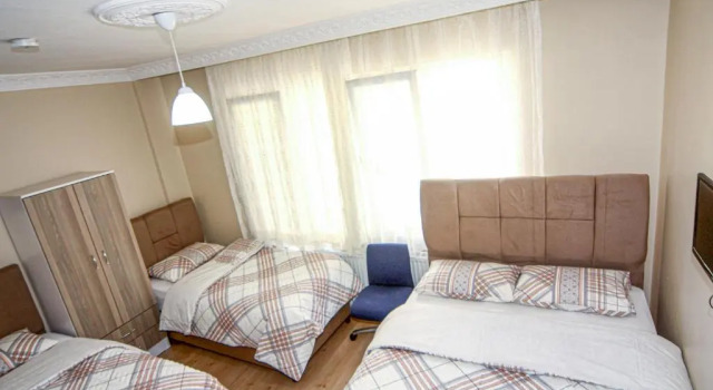 Standardowy trzyosobowy pokój Sari Pension