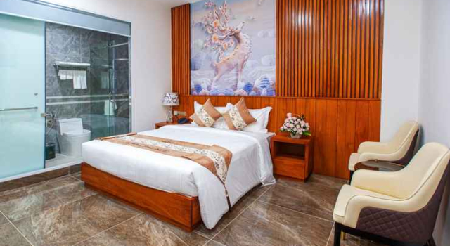 Royal Palace, Book Hotel Da Lat Lam Dong
