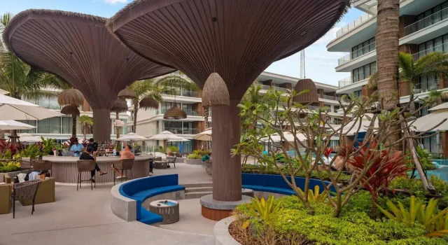 Апартаменты Beachfront A110 Luxury Pool Access Studio