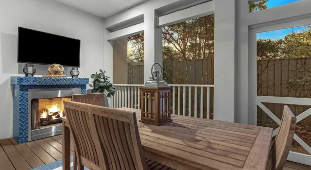 Коттедж Seagrove Gardens Mins to the Beach, Santa Rosa Retreat w/ A+ Design