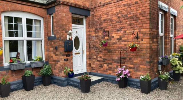 Mountroyal Victorian Studio Self Catering Apartment, จอง อพาร์ทเมนท์ เบลฟาสต์ Antrim County