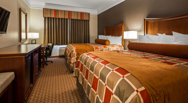 Четырёхместный номер Standard Best Western Plus Easton Inn & Suites
