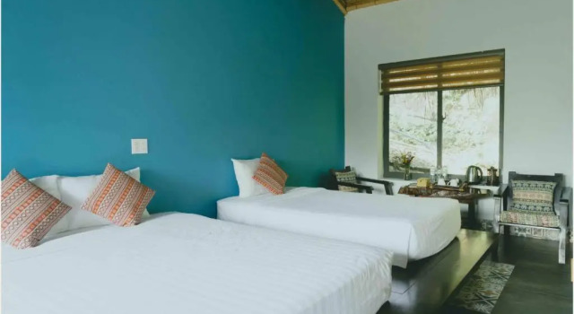 Трёхместный номер Standard с балконом Trang An Ecolodge