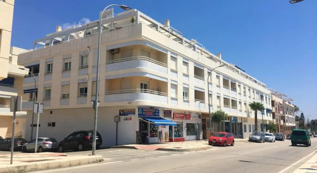 Apartment With one Bedroom in Torre de Benagalbón, With Wonderful sea View, Furnished Terrace and Wifi - Near the Beach