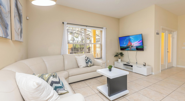 Special Offer Stunning Townhome With Private Pool Close to Disney 8960pp