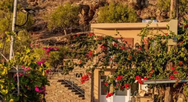 Villa Cavo d Oro, Book Villa Korissia Kea