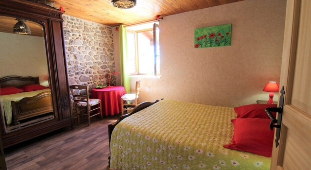 Les Chambres De L'Ouest, Rezervați Pensiune Longessaigne Rhône-Alps