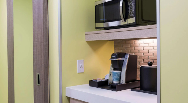 Четырёхместный номер Standard Hilton Garden Inn Grand Rapids East