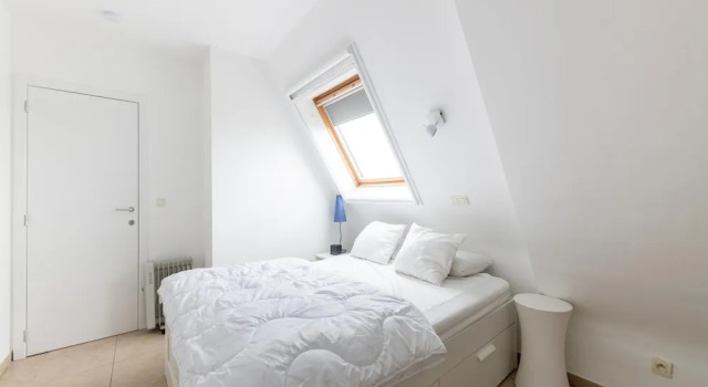 Beautiful Duplex Apartment With Fantastic Views, Rezerwuj Apartament Hotele w Bruksela z parkingiem, Parking