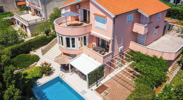 Villa Roko, Забронировать Вилла Отели Нови-Винодолски с парковкой, рядом с Пляж Нови, Парковка