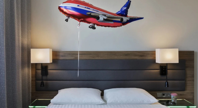 Двухместный номер Moxy Sleeper MOXY Vienna Airport