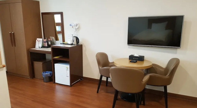 Standard triplă cameră Youngbin Hotel