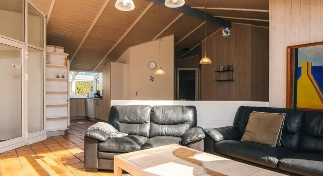 10 Person Holiday Home in Blavand, Book Hotel Hoteller i Blåvand med parkering, Parkering