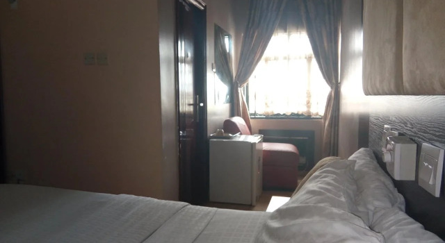 Roses Hotel