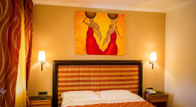 Hotel Ares, Забронировать Отель Понтиния 