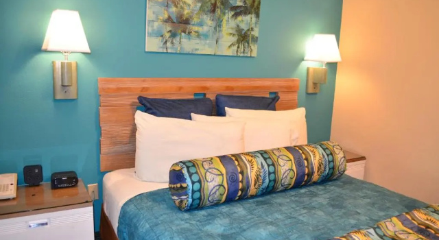 Двухместный номер Standard с видом на бассейн Sun Viking Lodge - Daytona Beach