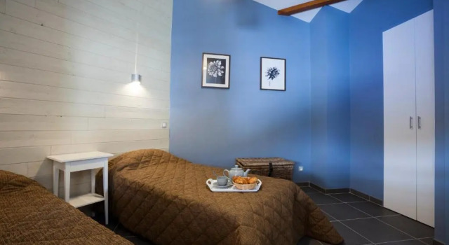 Les Granges de Leo, Book Hotel Hotels in Albies with a Pool, Swimming Pool