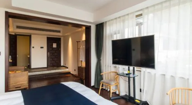 Двухместный номер Standard с видом на горы Yu Shangshan Spa and Wellness Vacation Homestay (Laoshan Scenic Area Liuqing River Beach Branch)tay