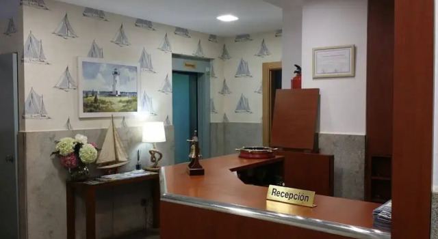 Isabel Rooms - Suarez Inclán 38, Prenota Hotel Hotel economici a Asturie