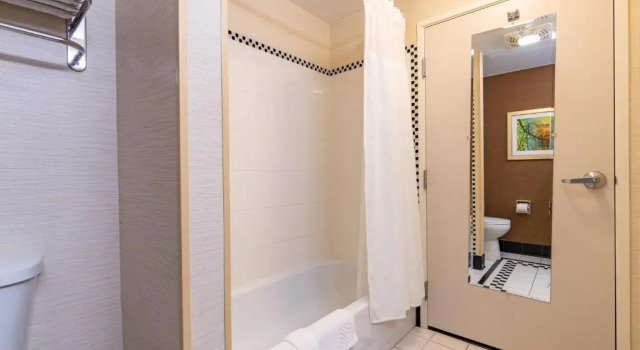 Люкс Fairfield Inn & Suites by Marriott Carlisle