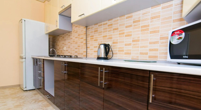 VIP Apartment on Novomestenskaya, Book Apartment Hotels in Sumy with Parking, Parking