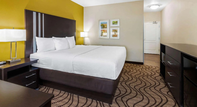 Номер Executive La Quinta by Wyndham Artesia