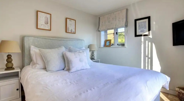 Serene Holiday Home in Linton With Private Swimming Pool