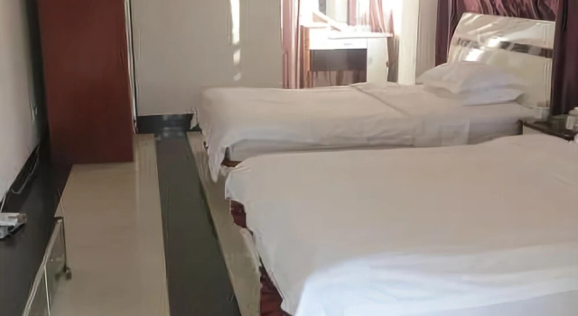 Xishu Sunshine Garden Hotel, Varaa Hotelli Panzhihua Sichuan