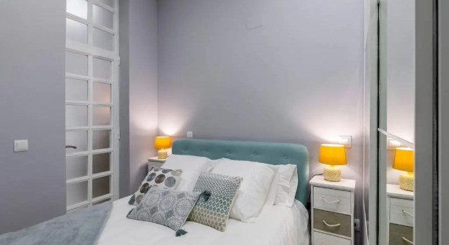 Flaring New Apartment next to Gran Via by Batuecas, Забронировать Апартаменты/квартира Мадрид Провинция Мадрид, рядом с Дом-музей Лопе де Вега