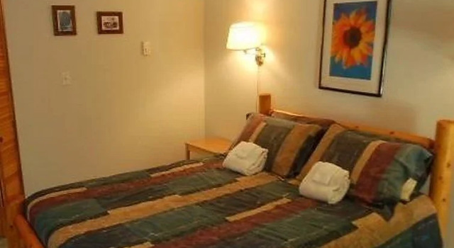 Glacier Springs 39 by RedAwning, Book Hotel 3-stjernede hoteller i Warnick, 3*