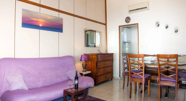 Holiday house Ani - 30 m from beach : Maslinica, Island Solta
