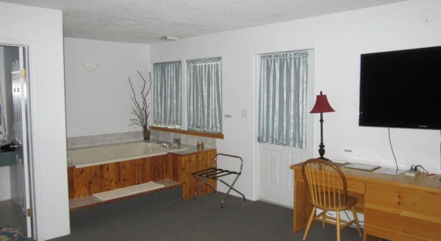 Bonanza Gold Motel, Boek Motel Dawson City Yukon