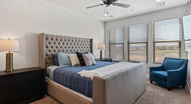 Desert Escape by RedAwning, Varaa Villa Washington 